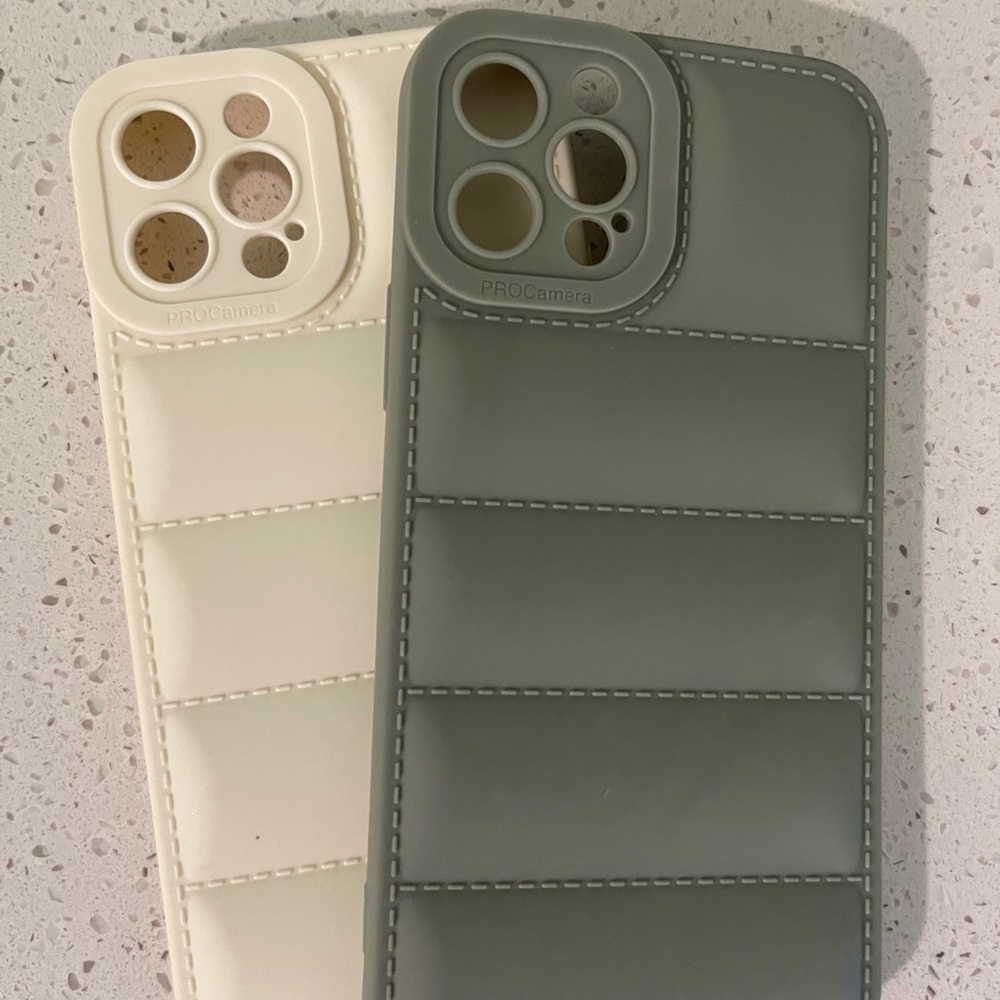 Gray and off White puffer Phone Case